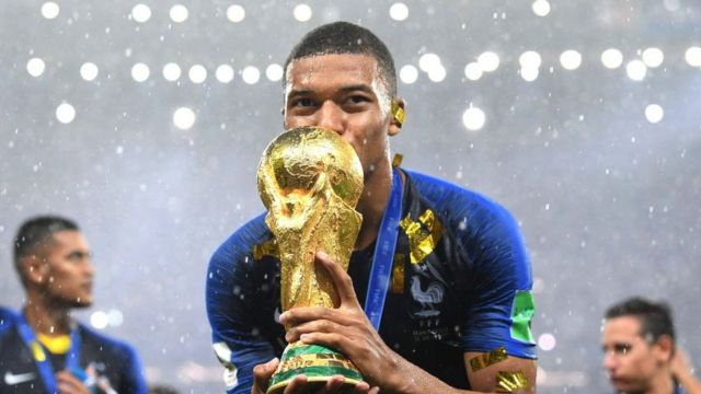 Troféus do Futebol: Estádios das Finais da Copa do Mundo FIFA