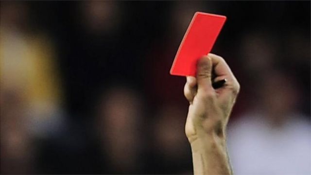 Cette sortie de la CAF qui évoque de ''mauvaises performances'' est inhabituelle dans le monde du football.