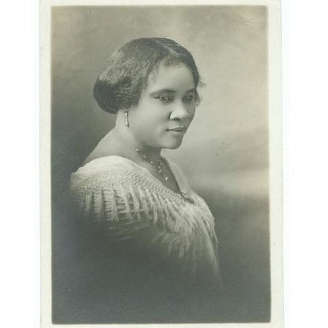 Retrato de Madam C. J. Walker em foto de 1912