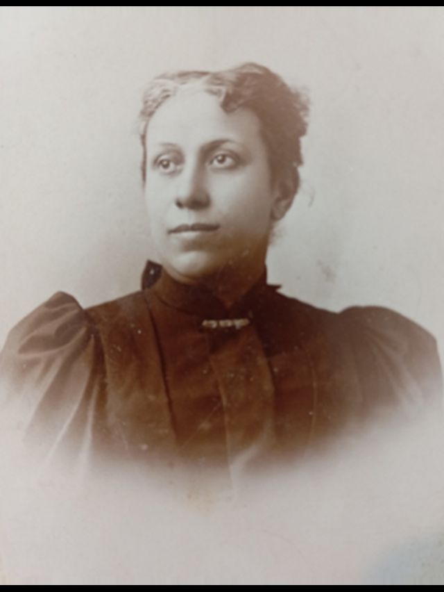 Marie Scottron, uma das filhas do casal Mundrucu