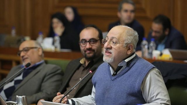 محمدجواد حق‌شناس عضو شورای شهر تهران بارها خواستار شفافیت درباره آمار کرونا شده است