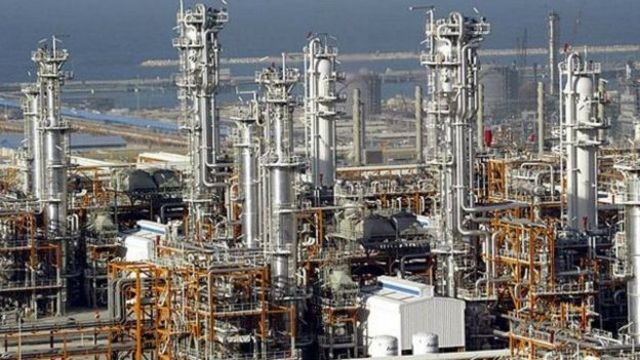 تاسیسات نفت و گاز