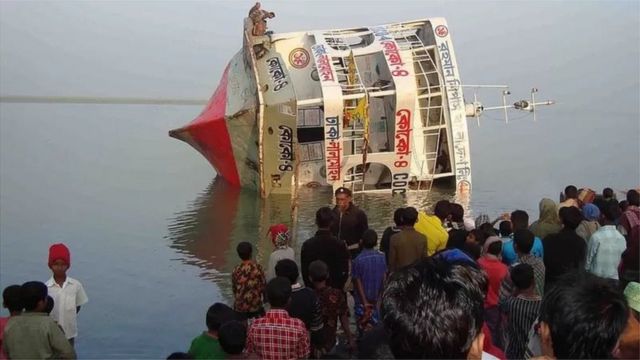 ২০০৯ সালে ভোলার কাছে ডুবে যায় এমভি কোকো-৪ লঞ্চ।