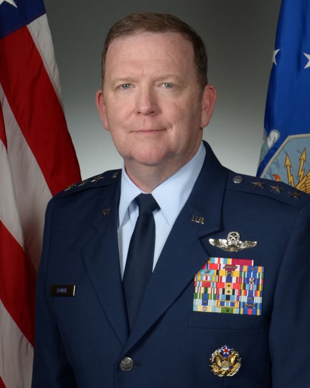 Генерал-лейтенант Ричард Скоби