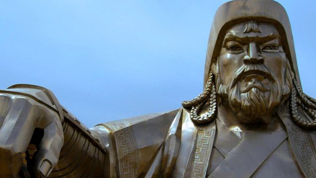 Статуя Чингісхана