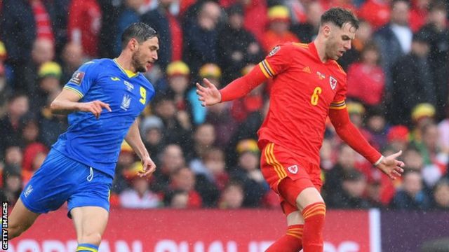 Rennes complète sa défense avec l'arrivée de Joe Rodon (Tottenham