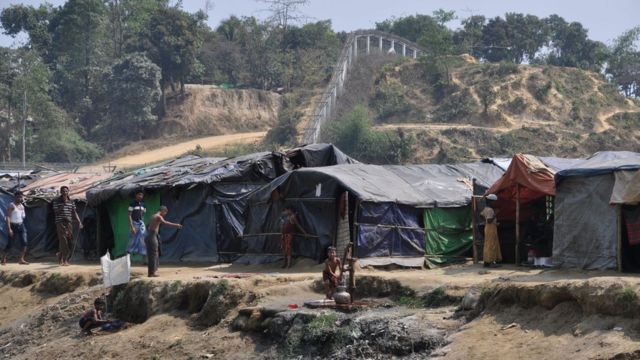 無人地帯 で立ち往生 ミャンマーのロヒンギャ5000人以上 Bbcニュース