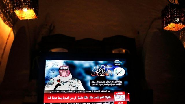 اب عبیده در تلویزیون و کانال تلگرامی خود ظاهر می شود تا عملیات گردان های القسام حماس را اعلام کند.