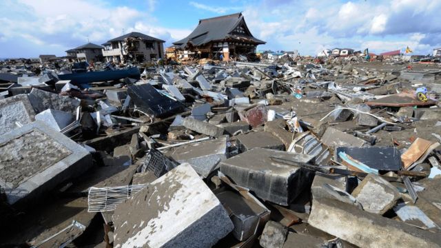 معبد ضربه زلزال في مياجي باليابان