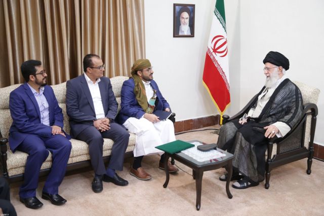تصویری از دیدار نمایندگان حوثی‌ها با علی‌ خامنه‌ای در تهران