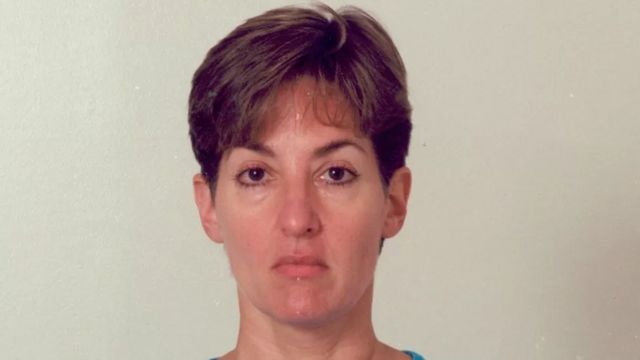آنا مونتس هنگام دستگیری در سال ۲۰۰۱