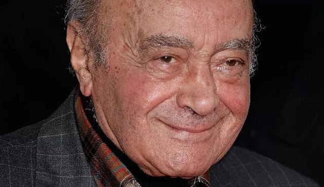 Al Fayed sorrindo