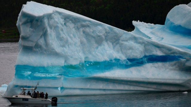 Gunung es di Kanada