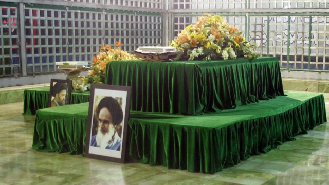 Intatemwa ya Ayatollah Ruhollah Khomeini mu bumanuko bwa Tehran (2009)