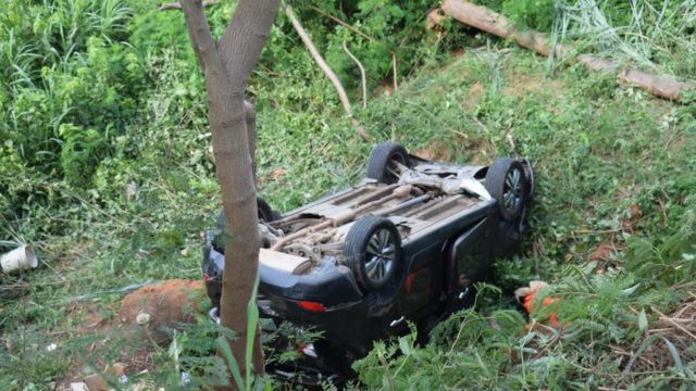 Picture of di car wey di pikin dey