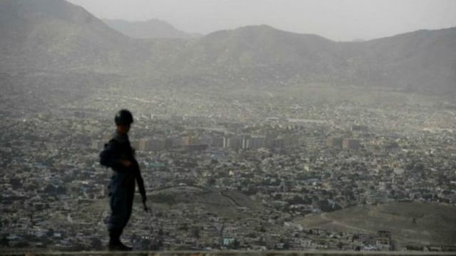 برخورد ۲ موشک به شهر کابل جان ۱ کودک و ۱ زن را گرفت Bbc News فارسی