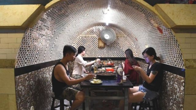 مطاعم صينية تحت الأرض