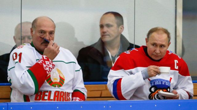 Путин и Лукашенко во время хоккейного матча 7 февраля 2020 года
