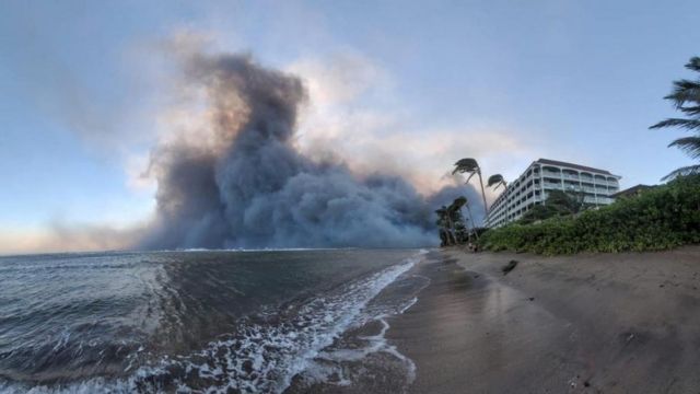 The fire in Maui and smoke