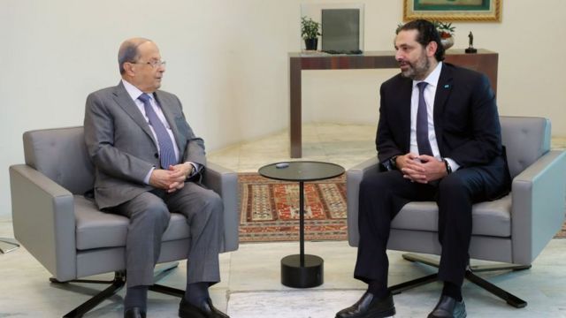 سعد الحريري إلى جانب الرئيس اللبناني ميشال عون