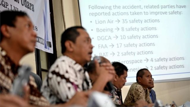 Autoridades de aviación de Indonesia presentan su informe