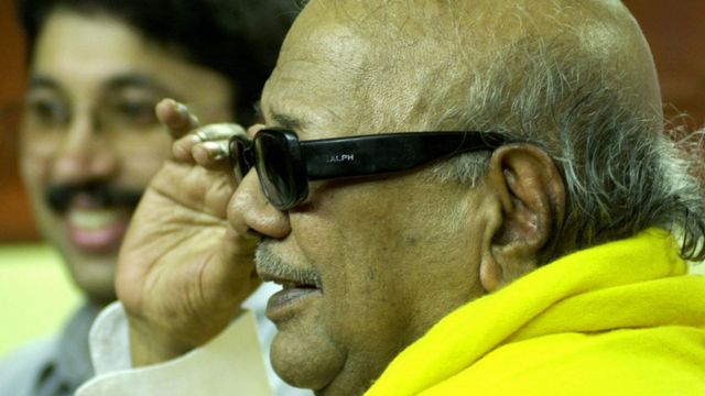 உங்கள் பொதுவாழ்வை கொச்சைப்படுத்தியவர்களை தண்டிப்பது யார்? கருணாநிதிக்கு ராசா கடிதம்