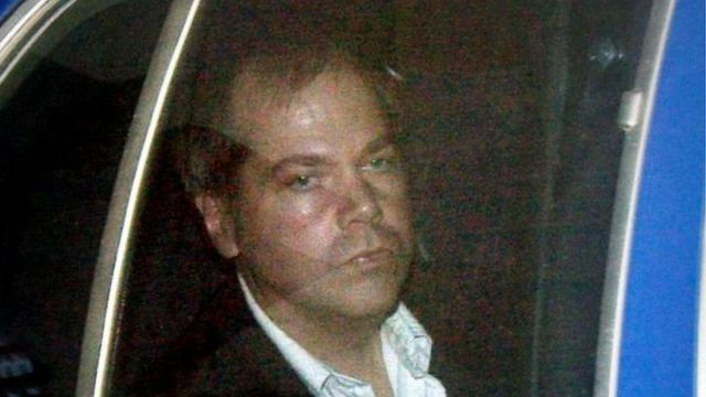 John Hinckley Jr. intentó disparar al expresidente Ronald Reagan en 1981. (Foto tomada en 2003)