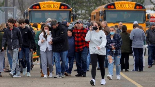 Siswa dari Oxford High School di Michigan