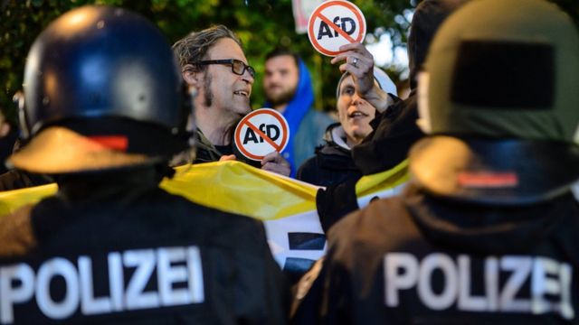 Протесты в Берлине против АдГ