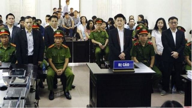 Việt Nam, tù nhân chính trị, dân chủ