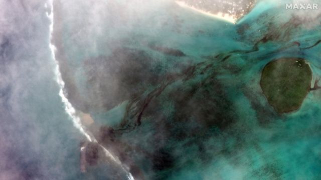 MV Wakashio aground off Mauritius