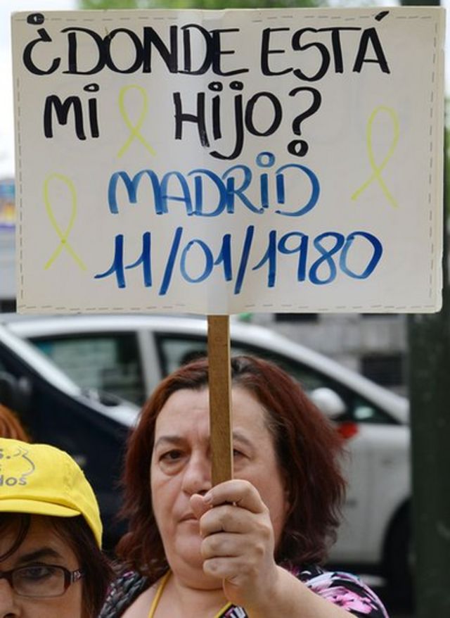 Protesta en España por los bebés robados, en 2013.
