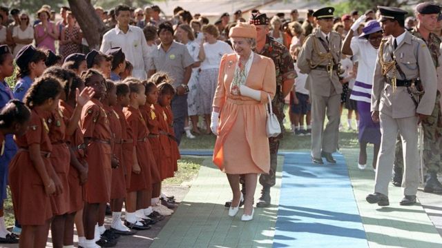 A rainha visitou Belize em 1994
