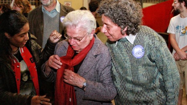 vendedora de artesanato Yara Maria dos Santos, de 60 anos
