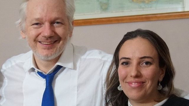 Julian Assange and Stella Moris at the Ecuadorian embassy