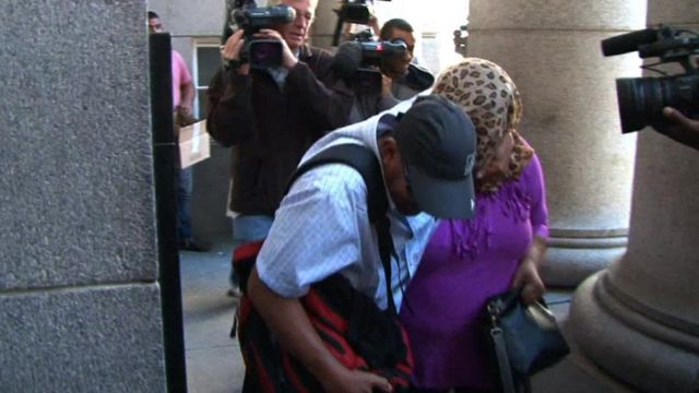 La mujer acusada a su llegada al tribunal