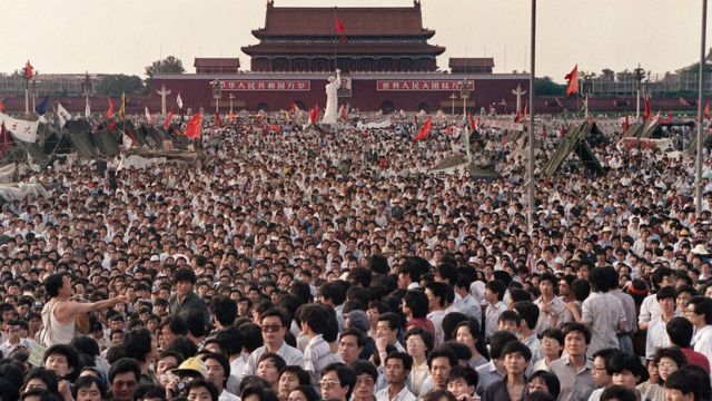 哈金认为，他对六四的关注及后来声援刘晓波让他被列入禁止入境中国的名单。(photo:BBC)