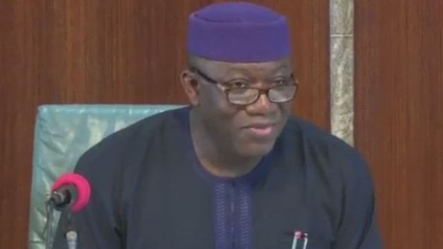 Ijọba ipinlẹ Ekiti f'ofin de Fayemi fun ọdun mẹwa losu to koja