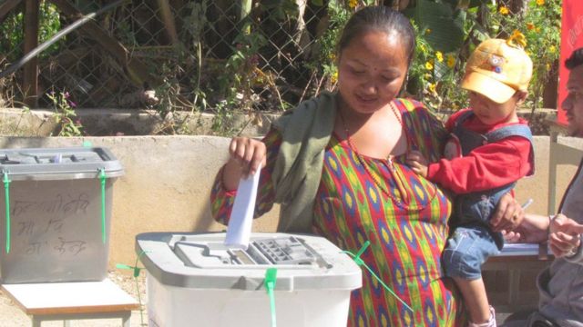 नमुना मतदान