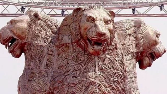 சிங்க சிலை