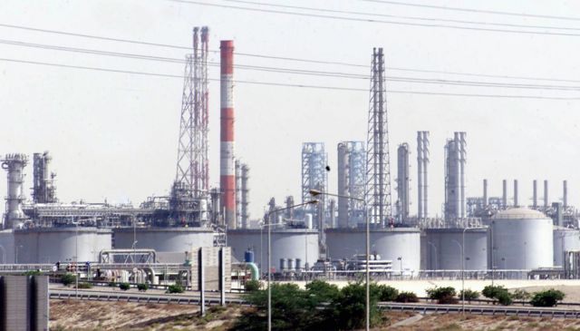 منشأة نفطية في ميناء الجبيل شمال شرق المملكة العربية السعودية