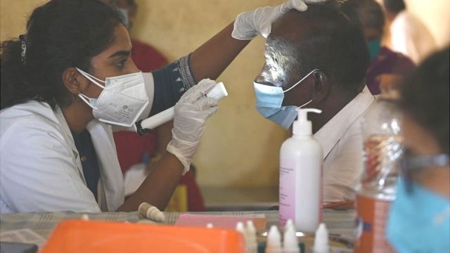 மருத்துவர்