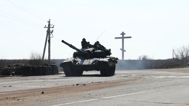 Архивное фото. Российский танк в поселке Еленовка в марте 2022 года