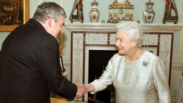 Gordon Brown ve Kraliçe