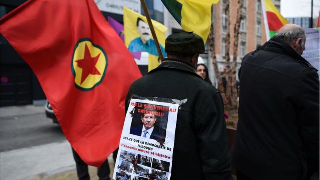 Belçika'da PKK bayraklarının kullanıldığı gösteriler düzenleniyor