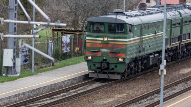 Kereta di Lithuania menuju ke Kaliningrad.
