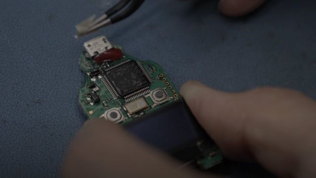 close up of the inside of a crypto hardware wallet