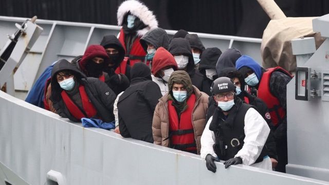 Waxaa la sheegayaa tiro badan oo tahriibayaal ah inay ka gudbeen marinka mashquulka badan