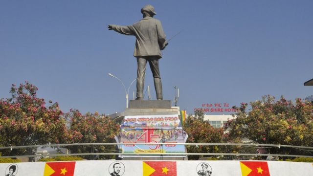 ኣብ ሽረ እንዳስላሰ ዝርከብ ሓወልቲ ሜጀር ጀነራል ሓየሎም ኣርኣያ