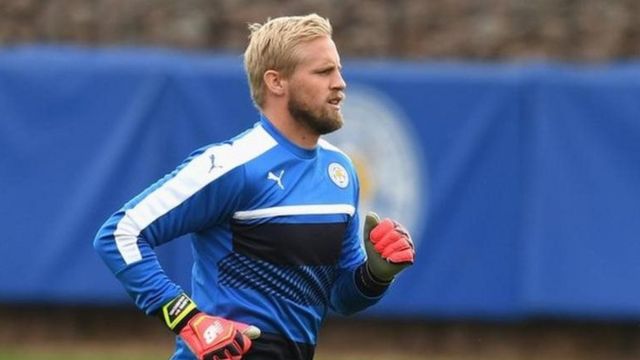 Mai tsaron gida na Leicester City Kasper Schmeichel